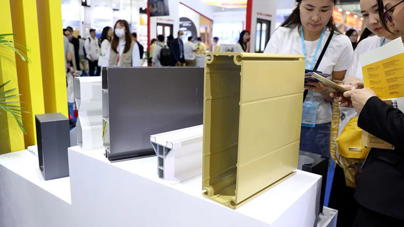 人气爆棚 | Z6人生就是博集团携主题产品闪灼133届广交会!