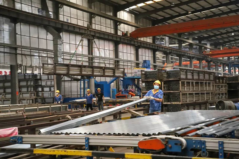 洛阳市人大副主任,新安县委书记宗国明一行光临Z6人生就是博集团调研调查