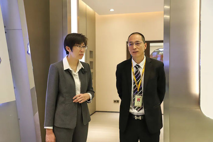 江门市市场监督治理局一行光临Z6人生就是博集团观摩互换