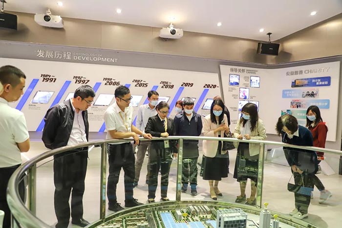 江门市市场监督治理局一行光临Z6人生就是博集团观摩互换