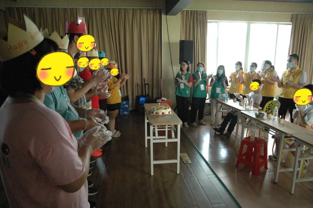 推广社会责任,彰显企业担任|Z6人生就是博集团前往狮山镇幼塘社区康园中心发展慰问活动