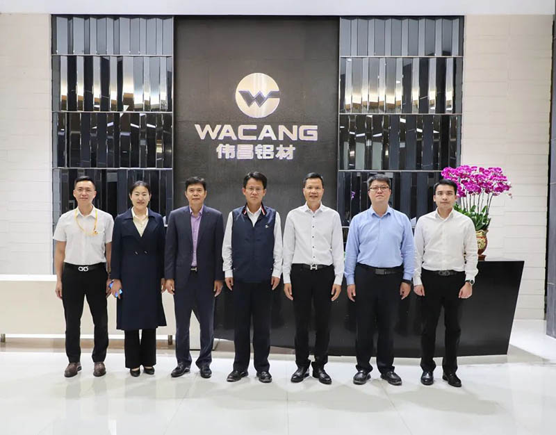 南海区当局辅导一行光临Z6人生就是博集团调研调查（二）