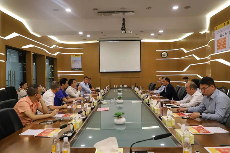 洛阳市人大副主任,新安县委书记宗国明一行光临Z6人生就是博集团调研调查