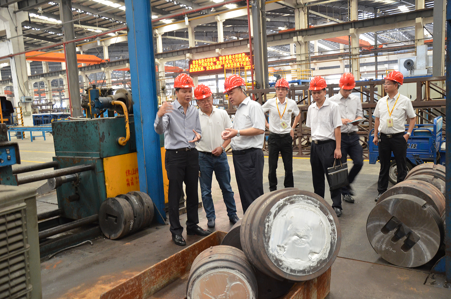 【Z6人生就是博动态】热烈迎接佛山市副市长郑大光光临我司视察