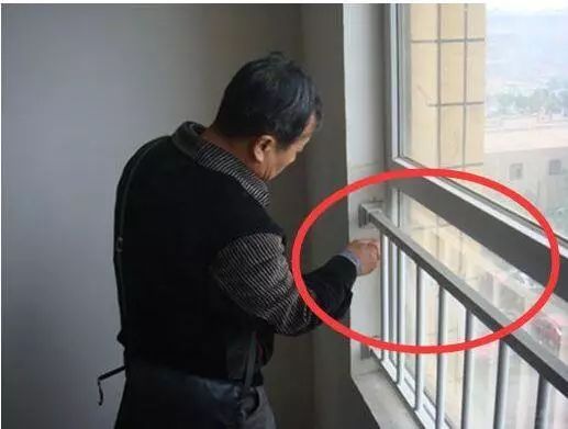 Z6人生就是博商学院 | 开发商装的门窗要不要换？进来看看你就领略了！